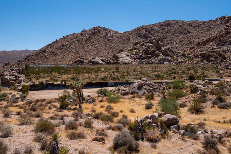 Invisible House Chris Hanley Tomas Osinski mirror house in California