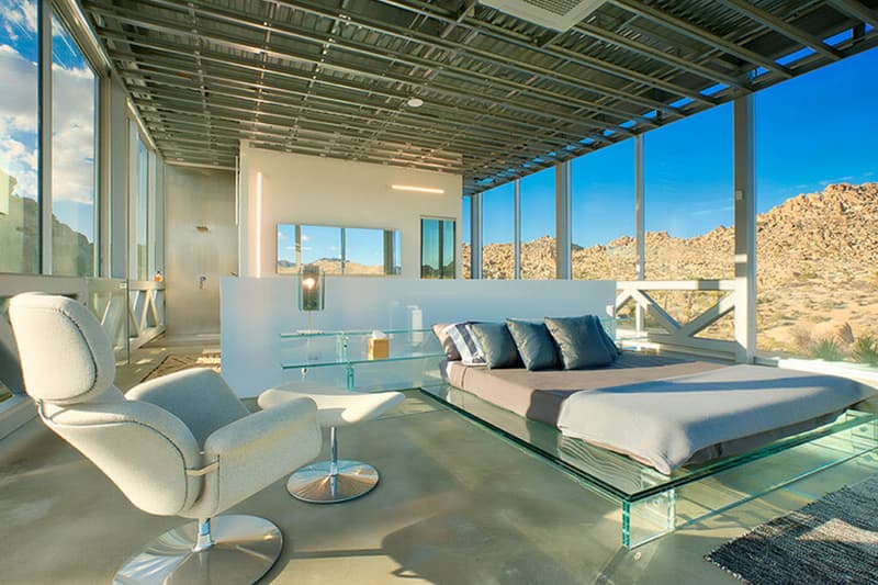 Invisible House Chris Hanley Tomas Osinski mirror house in California
