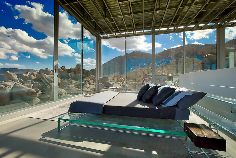 Invisible House Chris Hanley Tomas Osinski mirror house in California