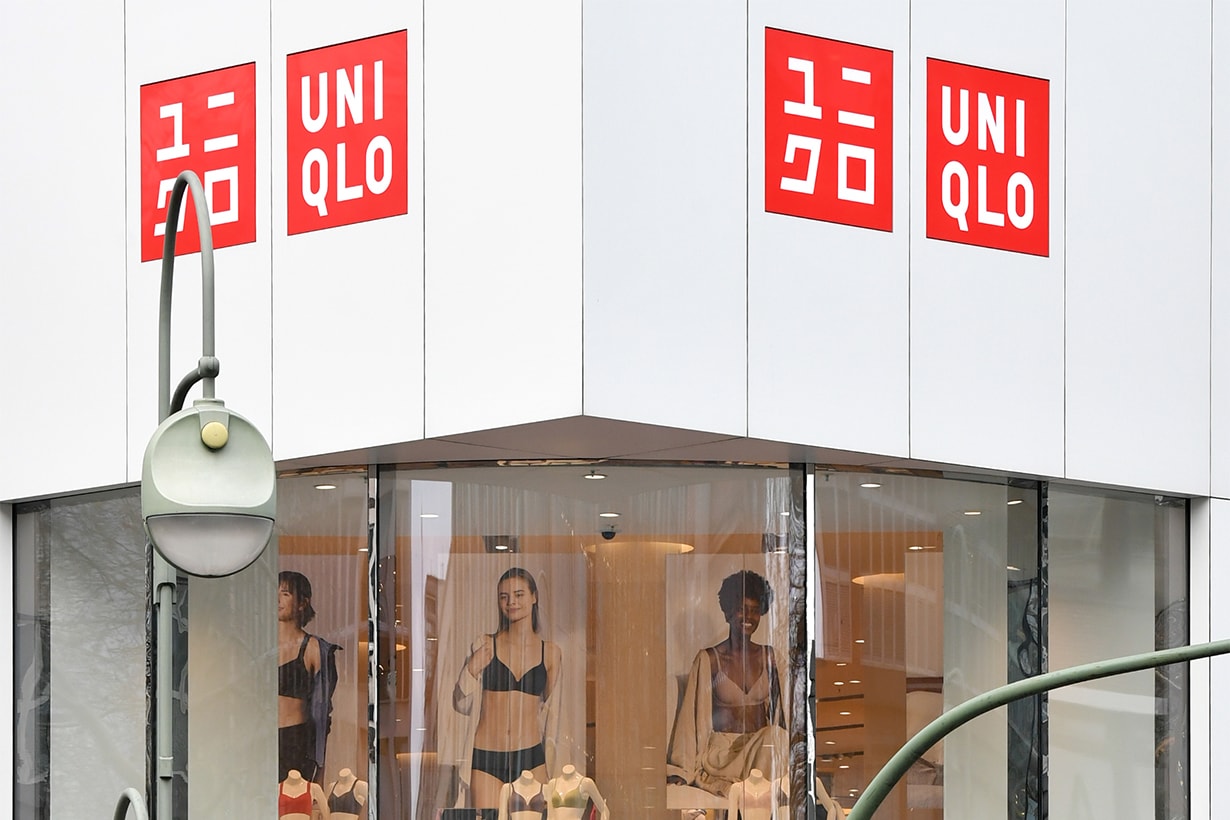 27 January 2020, Berlin: The "Uniqlo" logo at the entrance to a shop of the Japanese clothing retailer on Tauentzienstraße. Photo: Jens Kalaene/dpa-Zentralbild/ZB