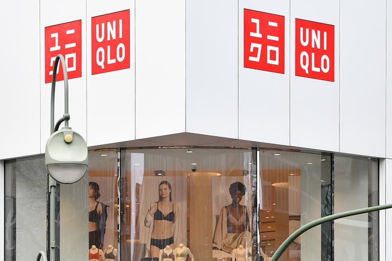 27 January 2020, Berlin: The "Uniqlo" logo at the entrance to a shop of the Japanese clothing retailer on Tauentzienstraße. Photo: Jens Kalaene/dpa-Zentralbild/ZB