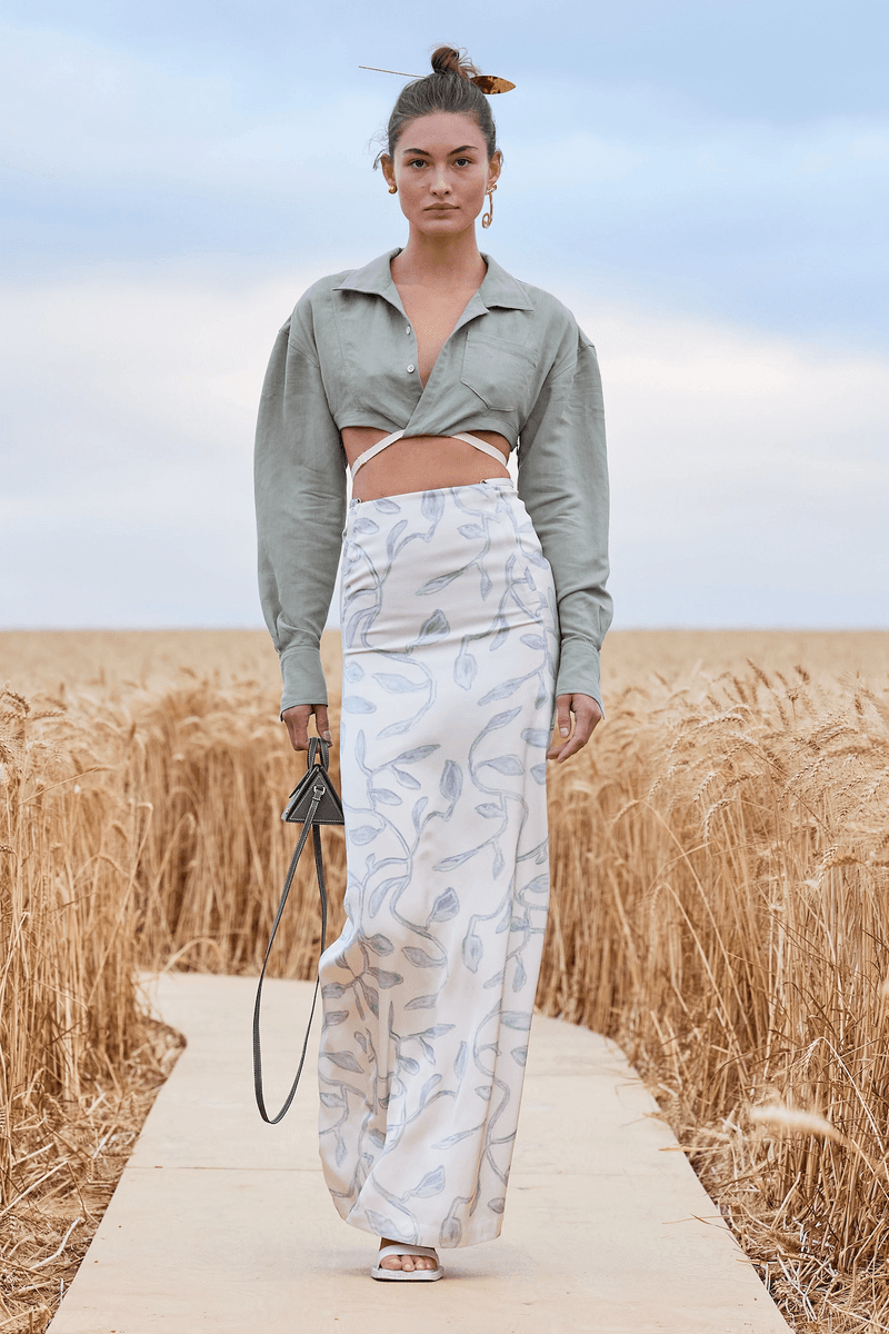 Jacquemus 2021 ss ready to wear paris france romantic