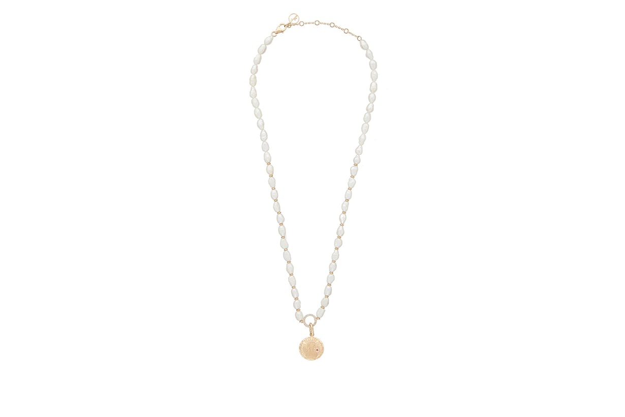 pearl necklace accessories 2020 summer trend