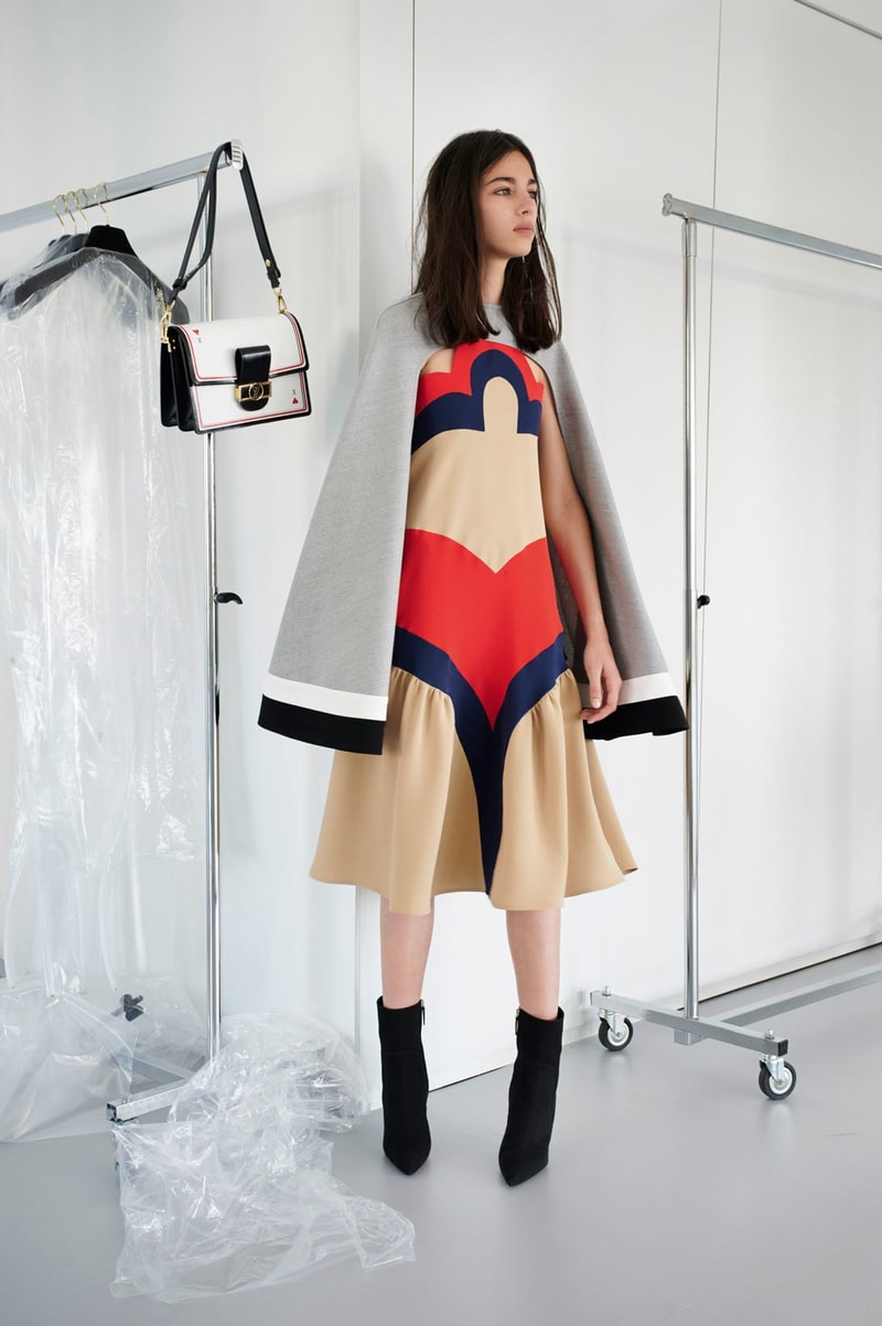 Louis vuitton cruise 2021 womenswear collection monogram heart handbag Nicolas ghesquiere