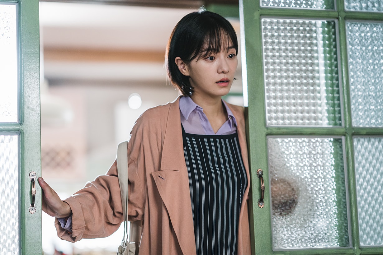 It's Okay to not be Okay Kim Soo Hyun Seo Yea Ji Netflix tvN Drama Korean Drama Fairy Tale Secrets Keeping mental health korean idols celebrities actors actresses 