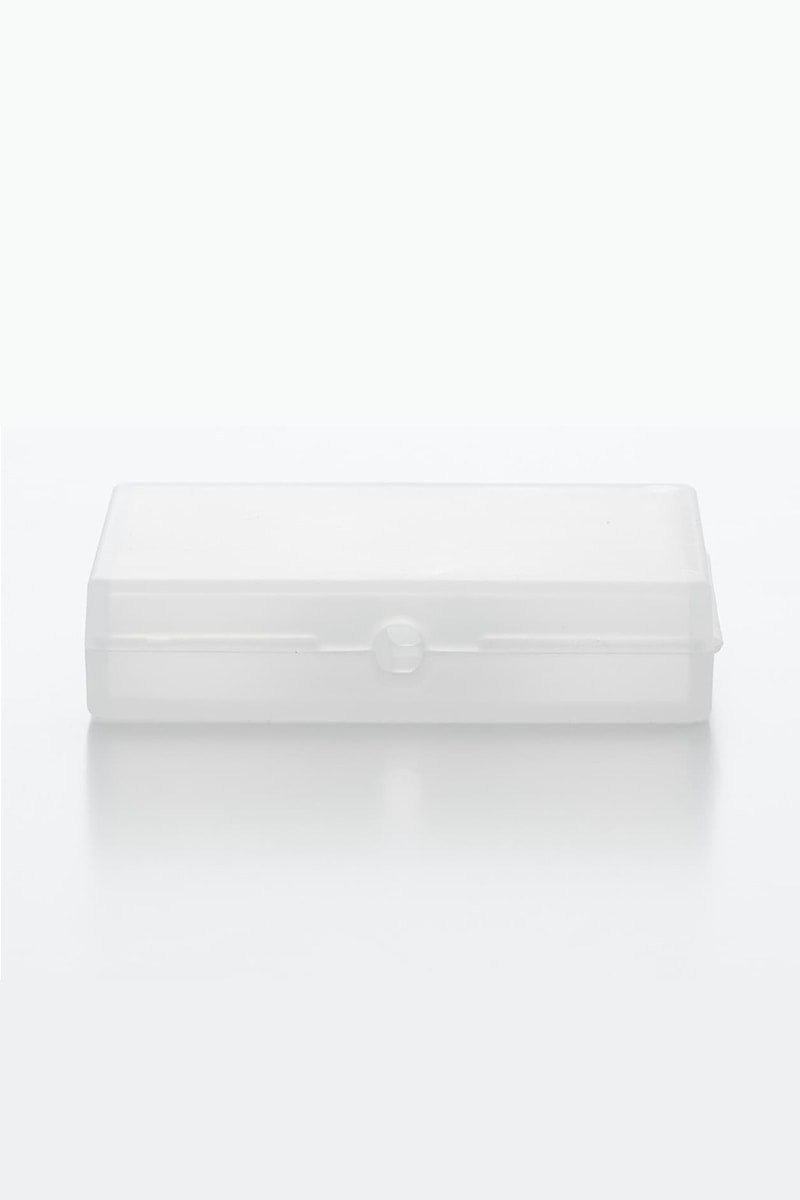 muji pp cable case