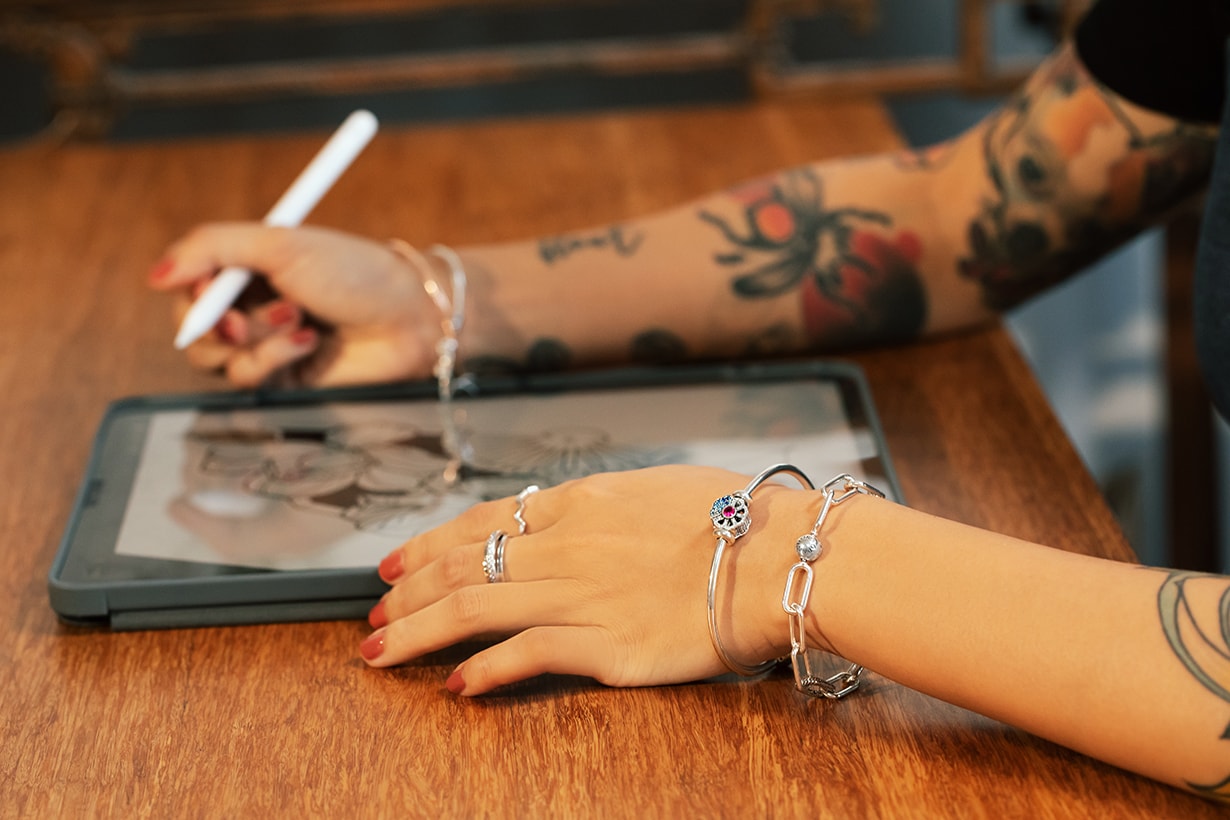 pandora love fan collection
