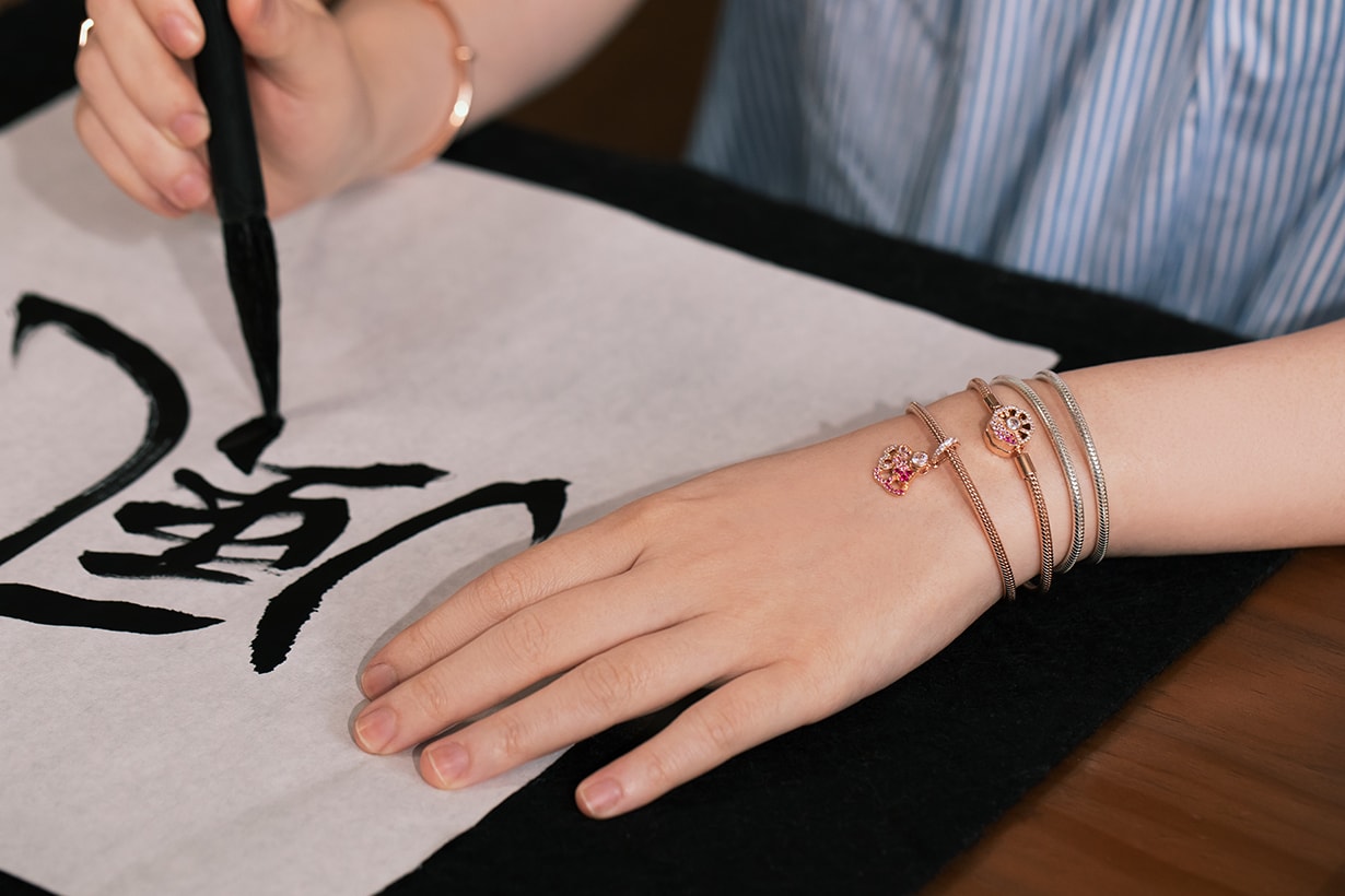 pandora love fan collection