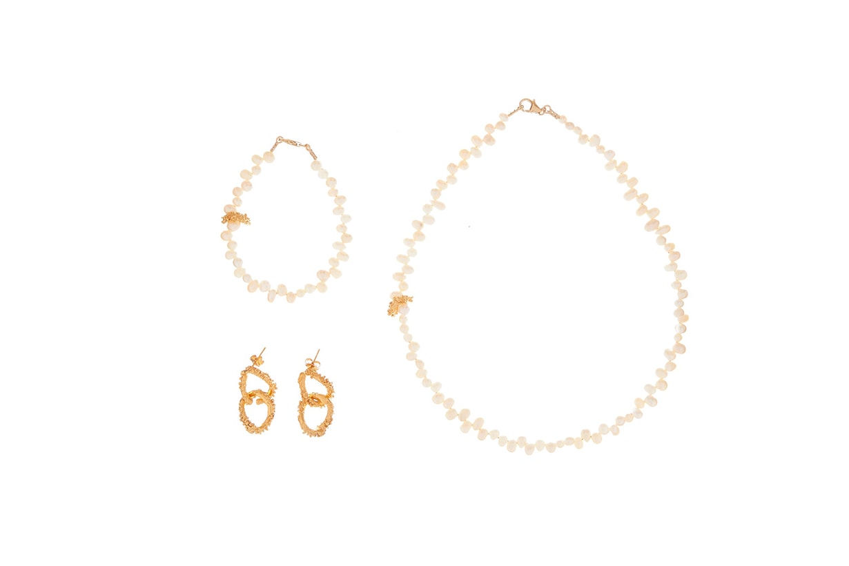 pearl necklace accessories 2020 summer trend
