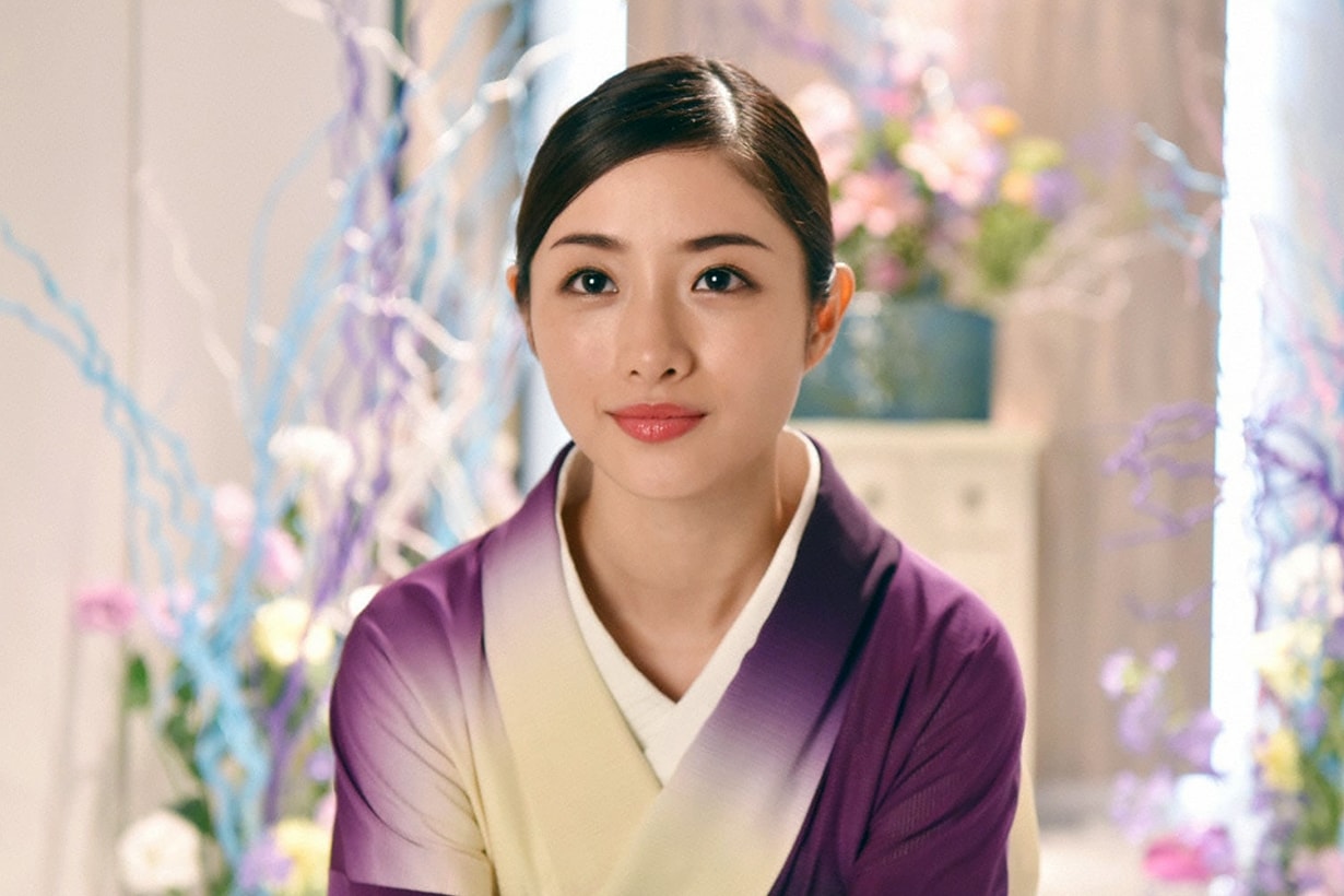 Ishihara Satomi Eye makeup Celebrities Makeup tips Covid-19 coronavirus mask wearing tips makeup cosmetics makeup tutorial japanese idols celebrities actresses