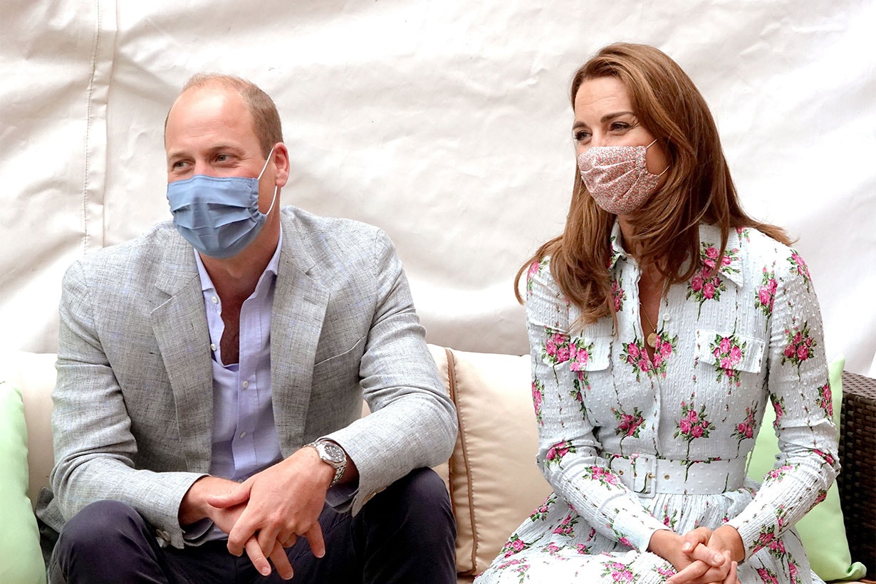 Britain's Prince William, Duke of Cambridge and Britain's Catherine, Duchess of Cambridge meet residents at the Shire Hall Care Home in Cardiff on August 5, 2020. (Photo by Jonathan Buckmaster / POOL / AFP) 