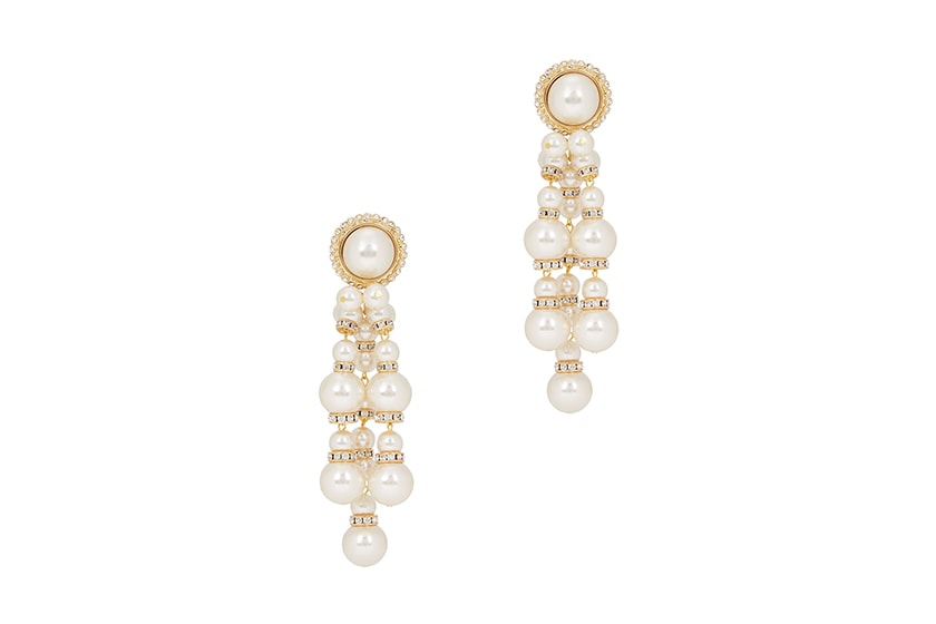 pearl-earrings-necklace-rings-jewelry-trend