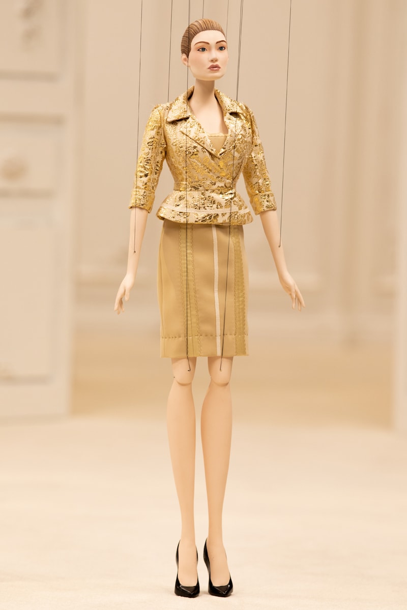 moschino ss 2021 jeremy scott puppet fashion show