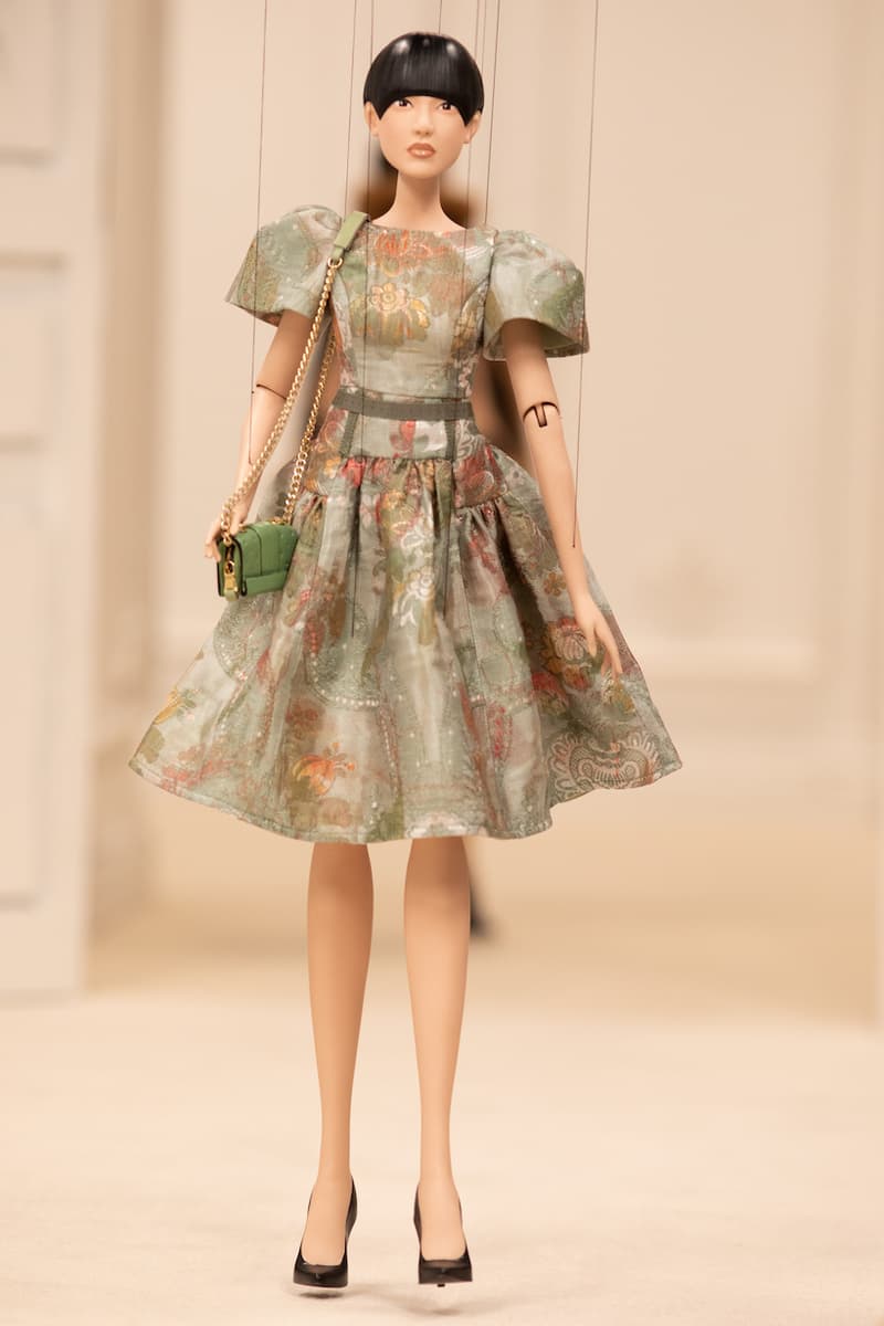 moschino ss 2021 jeremy scott puppet fashion show