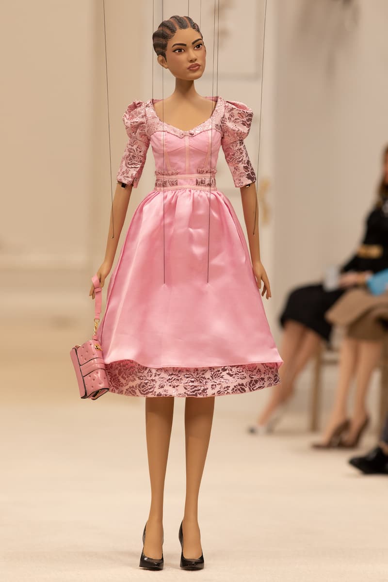 moschino ss 2021 jeremy scott puppet fashion show