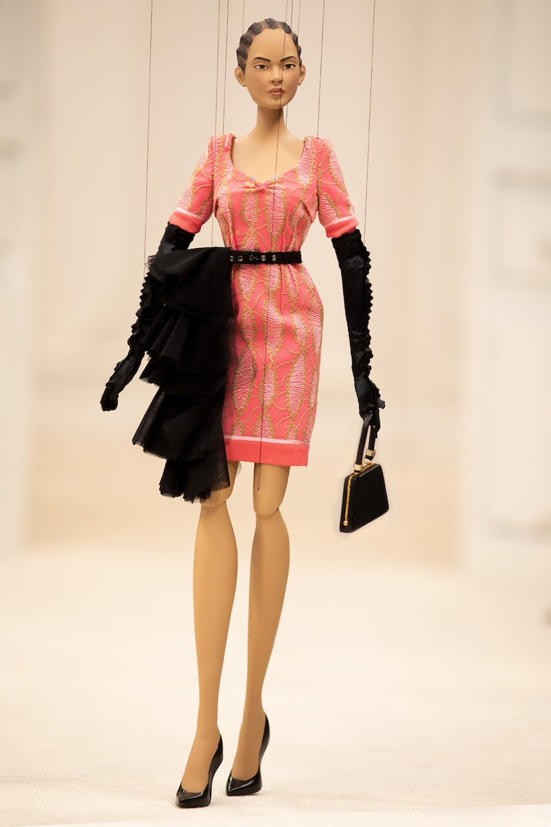 moschino ss 2021 jeremy scott puppet fashion show