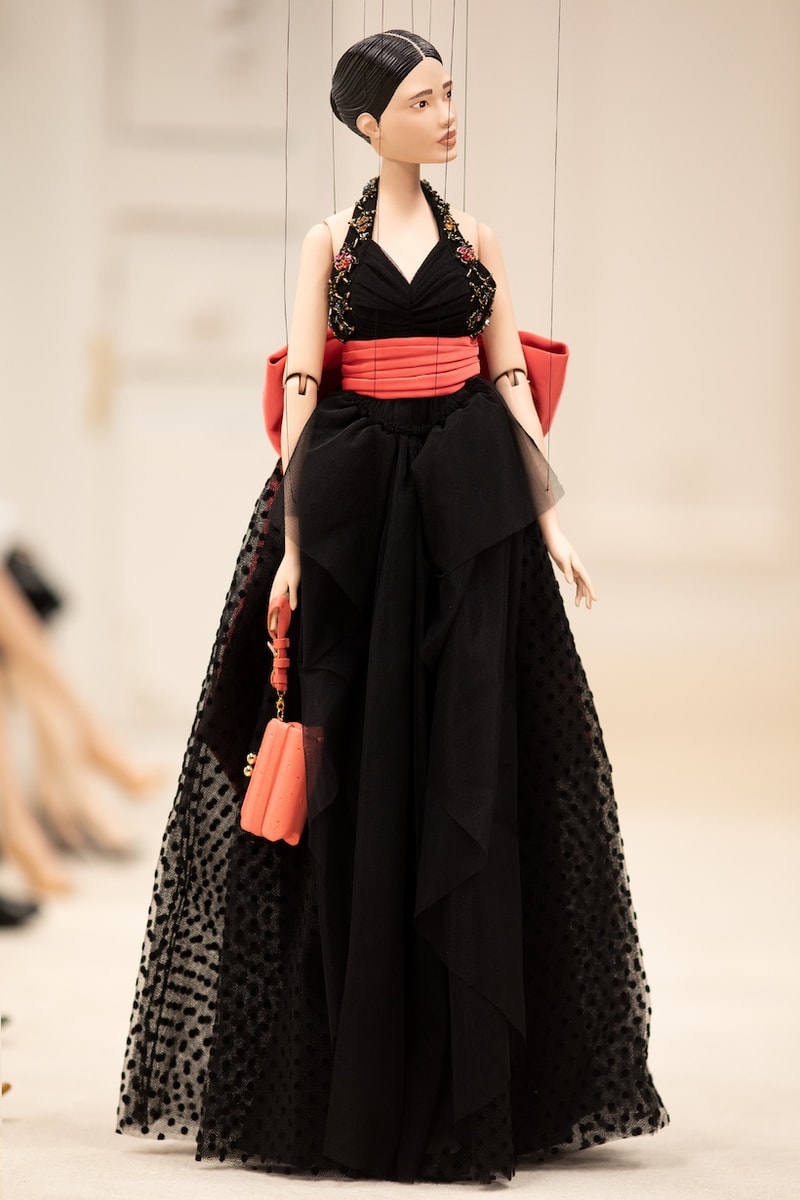 moschino ss 2021 jeremy scott puppet fashion show
