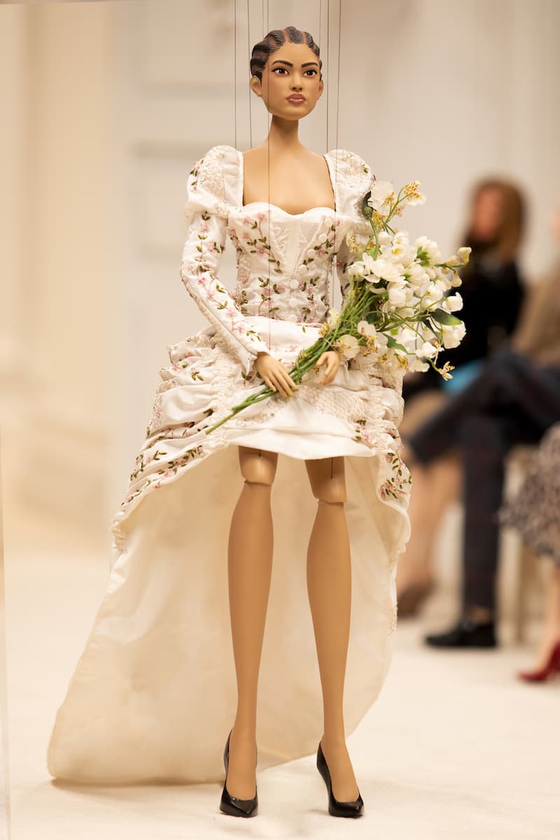 moschino ss 2021 jeremy scott puppet fashion show