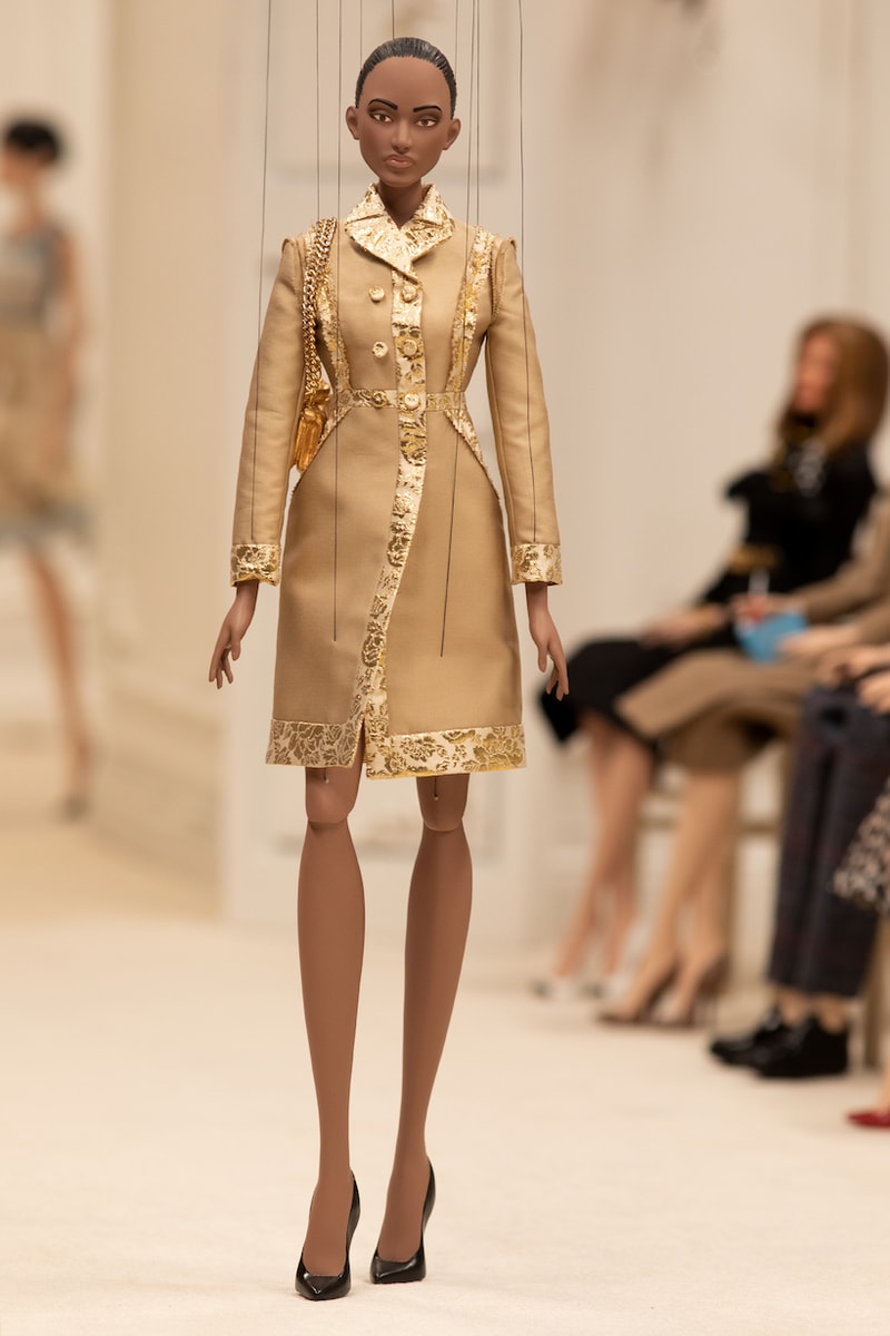 moschino ss 2021 jeremy scott puppet fashion show