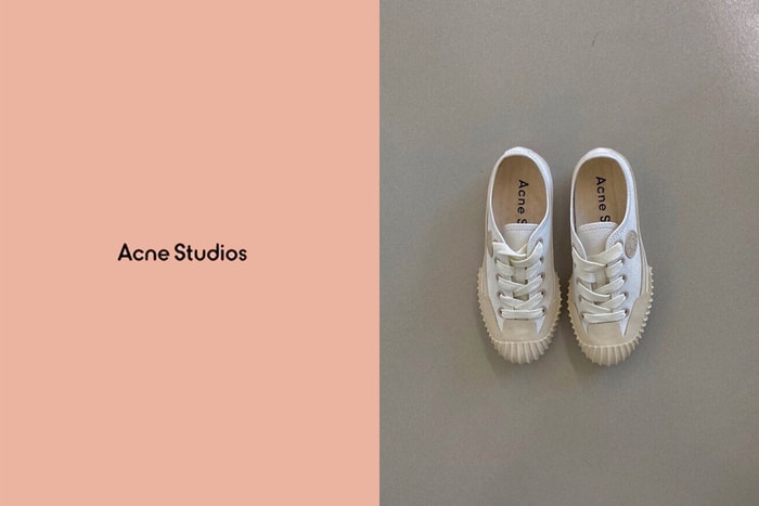原來 Acne Studios 就有一雙不怕撞款，又可以讓人悄悄長高 3cm 的帆布鞋！