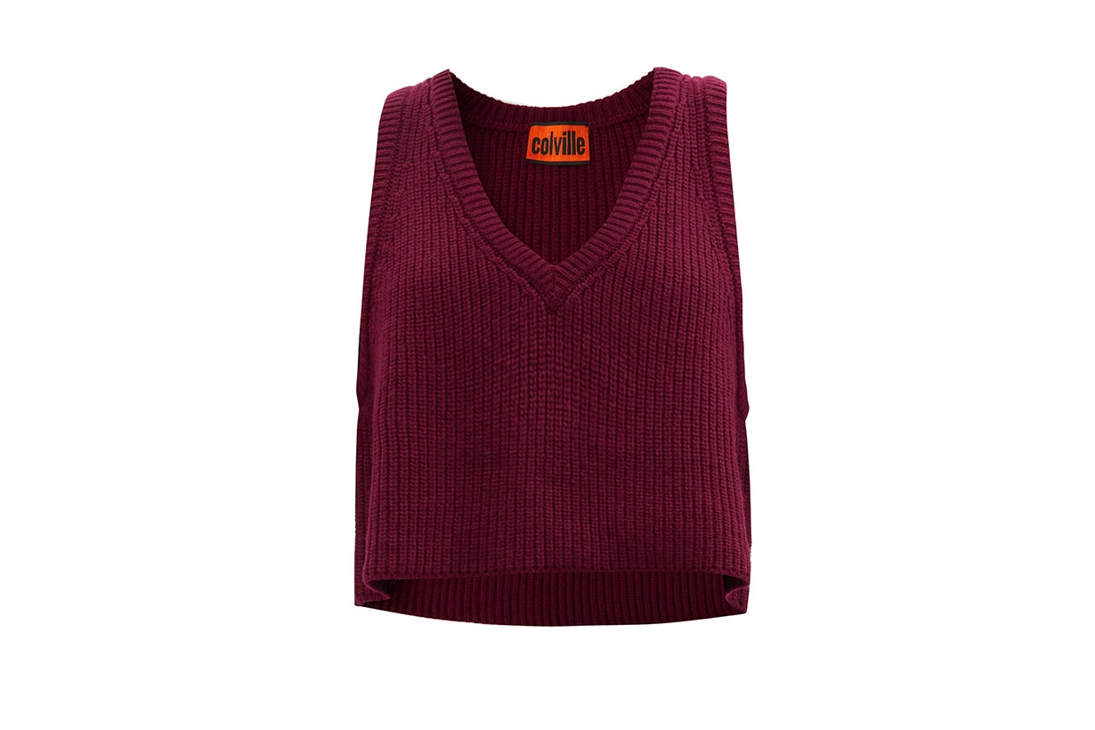 Bella Hadid Knitted Vest V neck sweater celebrities style street style fall winter 2020 fashion trends