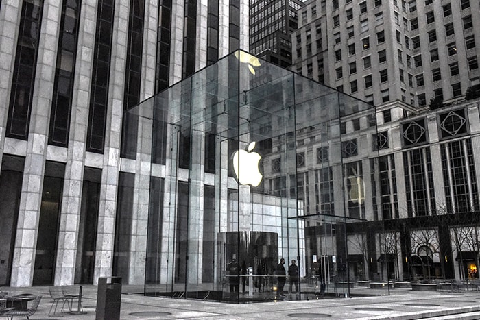 邀請函藏玄機:Apple 發佈會日期確定,iPhone 12 或將推出海軍藍色?