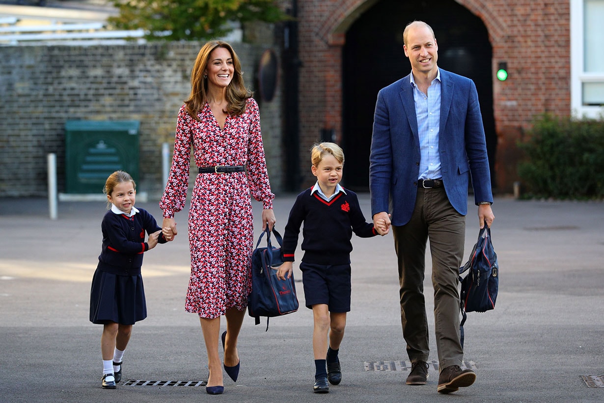 Britain's Princess Charlotte of Cambridge, accompanied by her father, Britain's Prince William, Duke of Cambridge, her mother, Britain's Catherine, Duchess of Cambridge and brother, Britain's Prince George of Cambridge, arrives for her first day of school at Thomas's Battersea in London on September 5, 2019. (Photo by Aaron Chown / POOL / AFP)