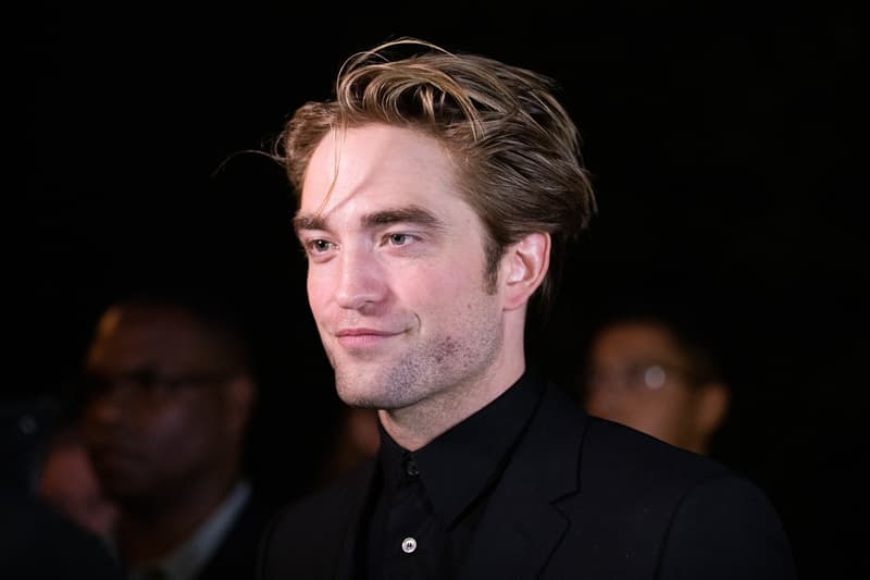 robert pattinson covid-10 postive the batman paused
