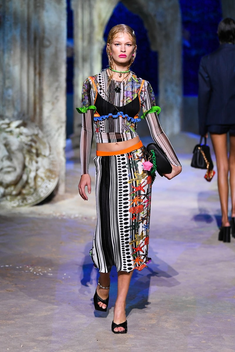 versace SS 2021 Versacepolis ocean MFW 