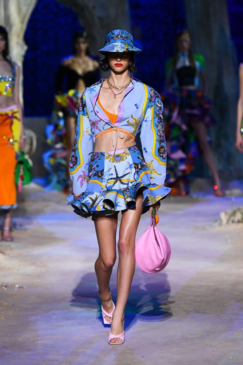 versace SS 2021 Versacepolis ocean MFW