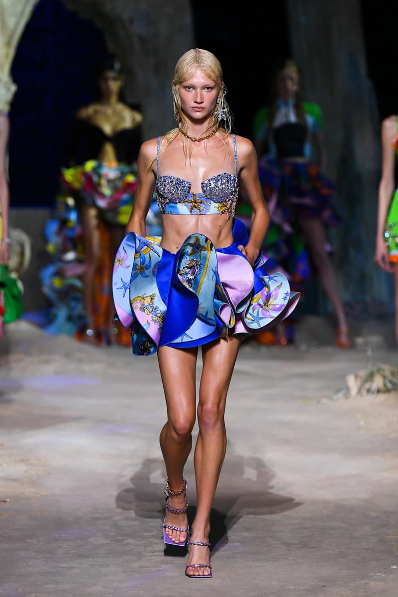 versace SS 2021 Versacepolis ocean MFW 