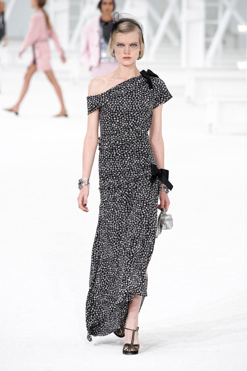 Chanel 2021ss Paris fashion week Virginie Viard