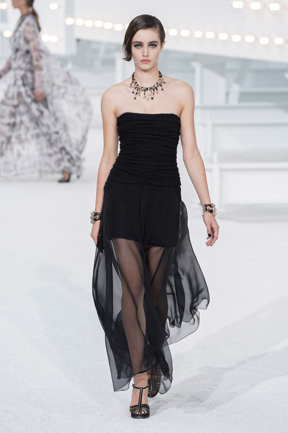 Chanel 2021ss Paris fashion week Virginie Viard