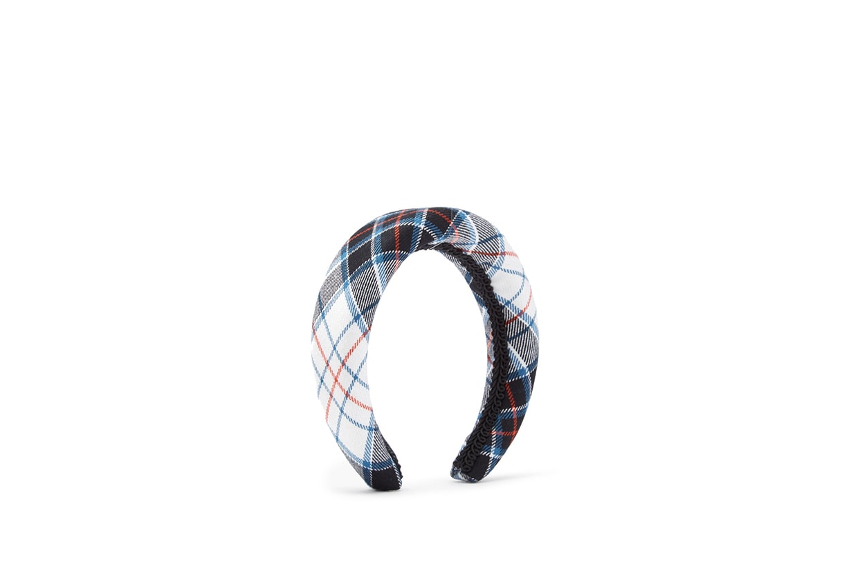 BLACKPINK Jennie Lisa Rose Jisoo Hair Accessories Headband Hair Band Hairstyles Trends 2020 Fall Winter Celebrities Hairstyles Korean idols celebrities singers girl bands