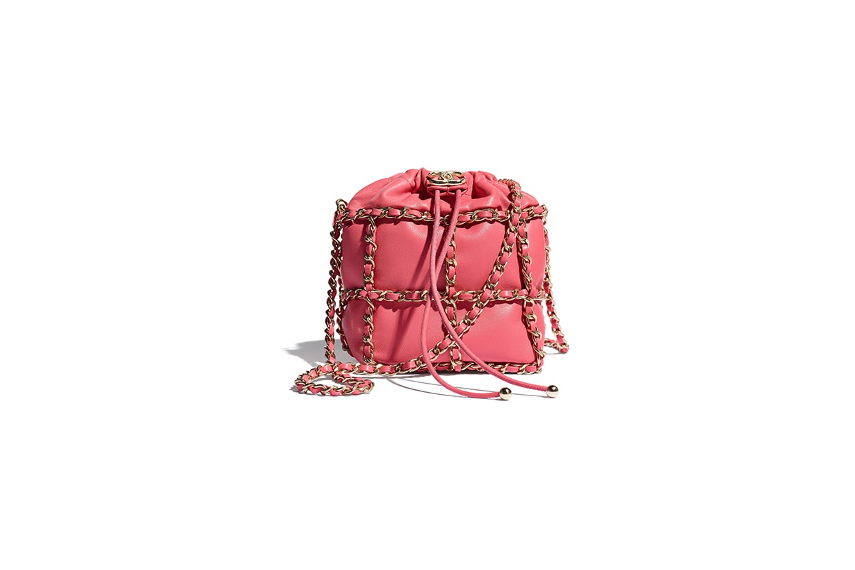 chanel 2021 cruise coral pink handbags 19 hobo all