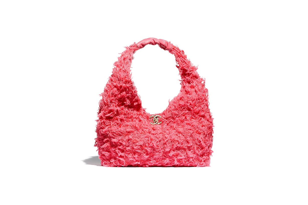 chanel 2021 cruise coral pink handbags 19 hobo all