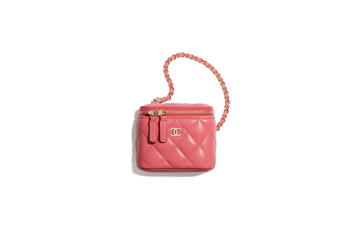chanel 2021 cruise coral pink handbags 19 hobo all