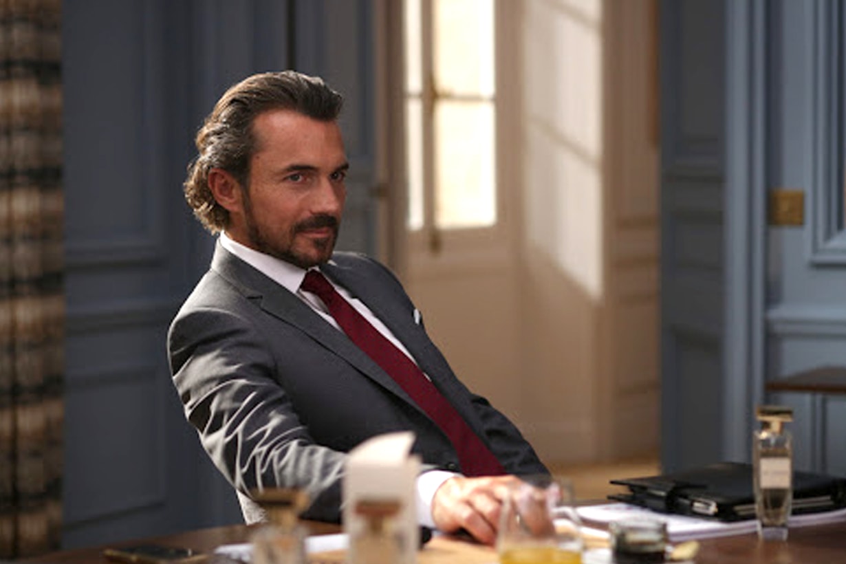 Emily in Paris Lily Collins Netflix Drama Lucas Bravo William Abadie Roe Hartrampf Charles Martins Julien Floreancig Victor Meutelet Love Story Love attitude