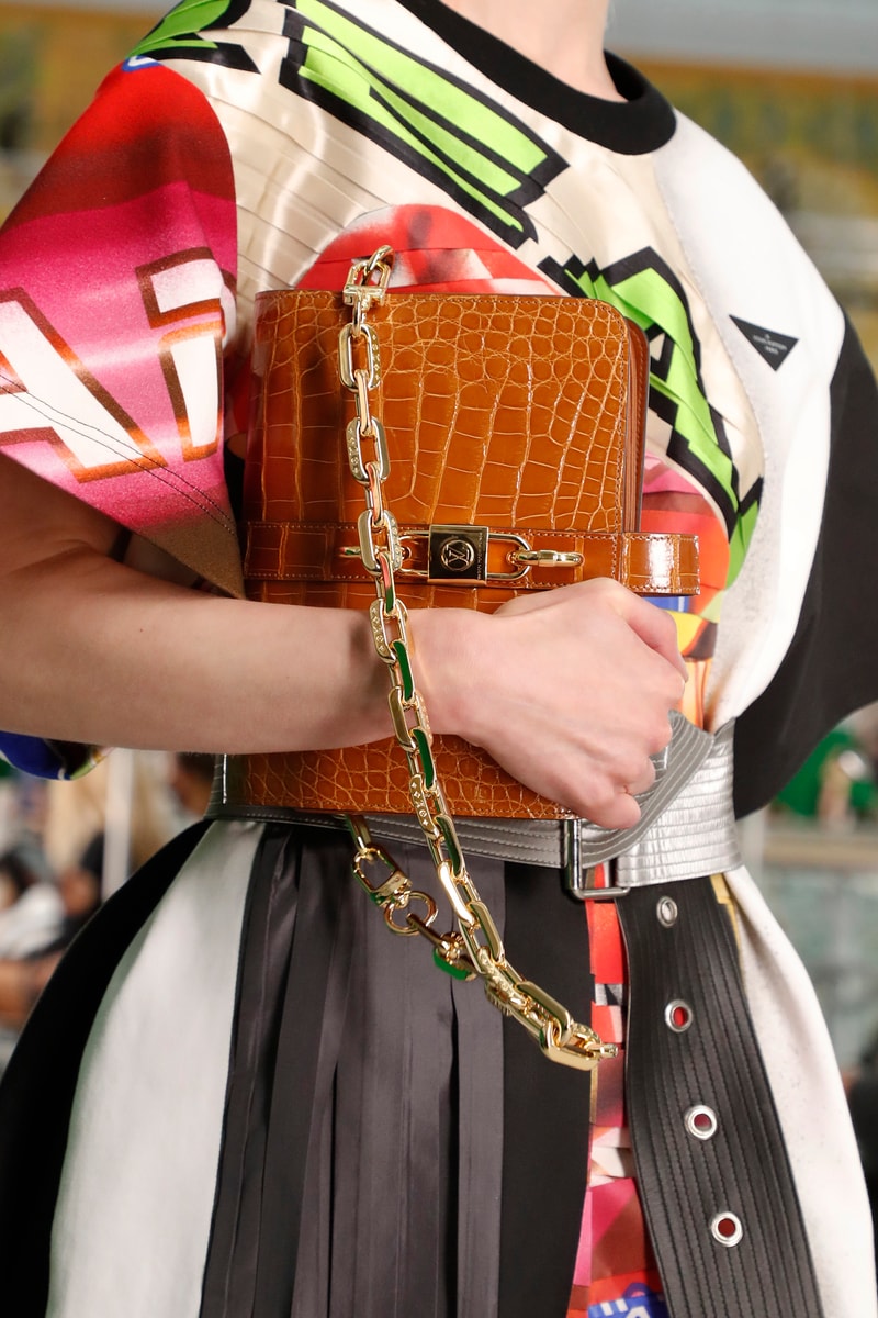 louis vuitton handbags 2021 ss runway detail