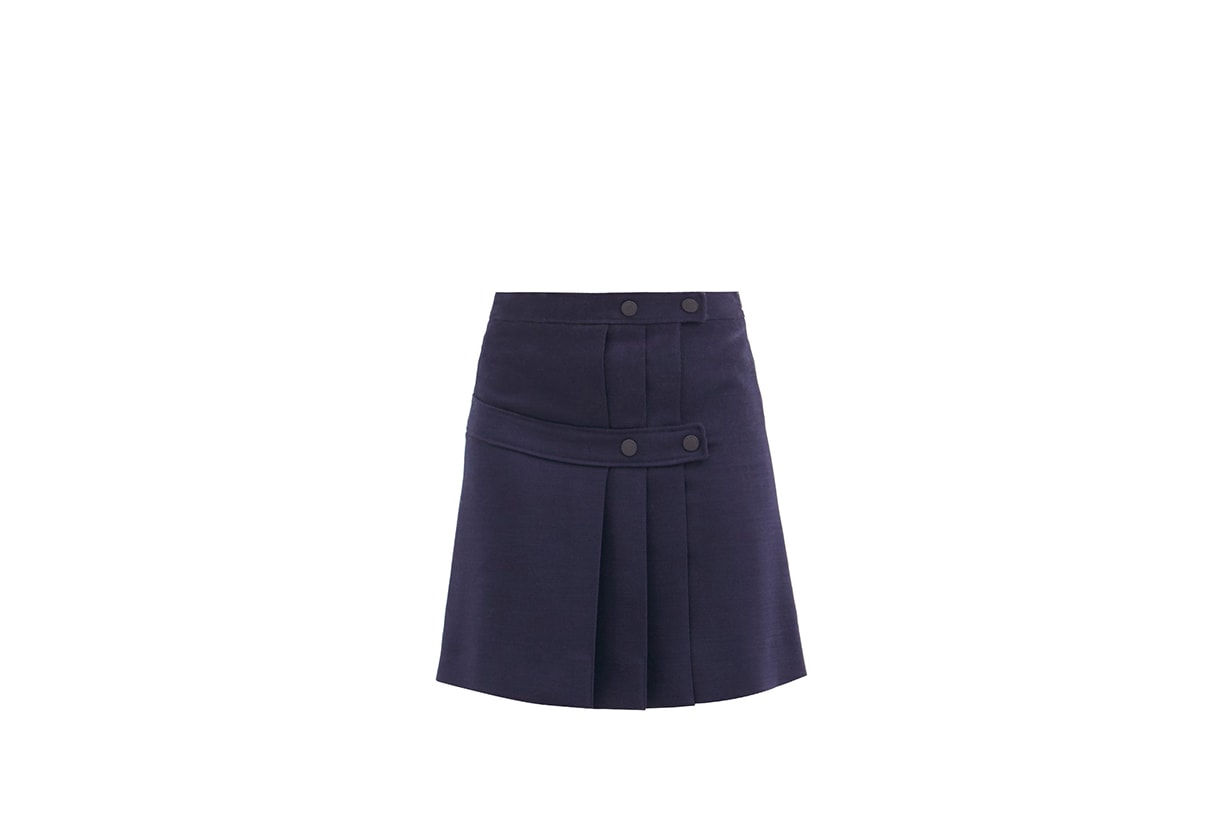 Sweater Styling Tips 2020 Fall Winter Fashion Trends Fashion Items Styling Tips Biker Shorts Statement Trousers Skirts