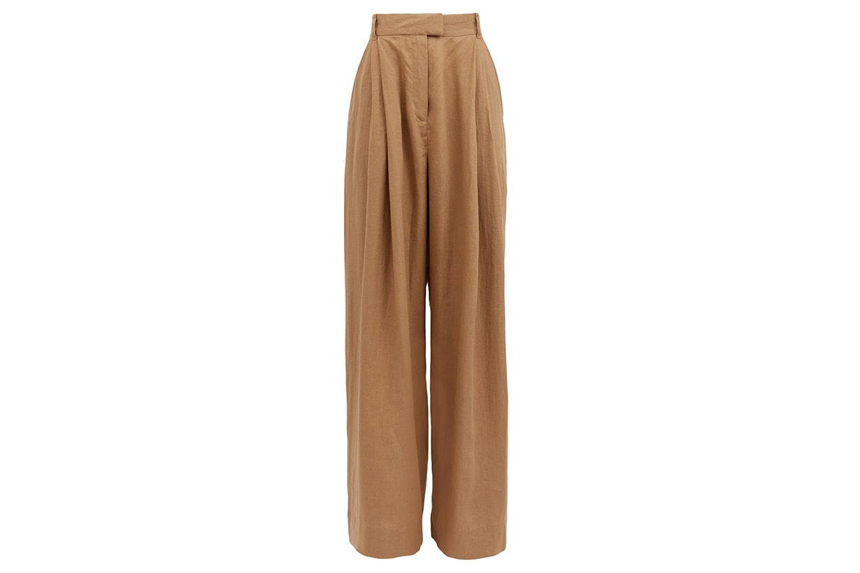 Sweater Styling Tips 2020 Fall Winter Fashion Trends Fashion Items Styling Tips Biker Shorts Statement Trousers Skirts