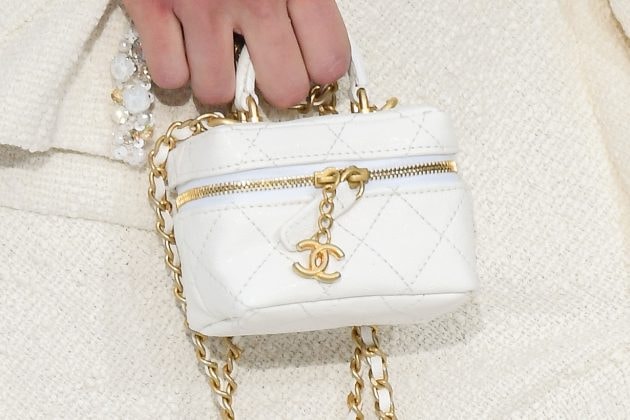 chanel pfw ss 21 mini handbags vanity case