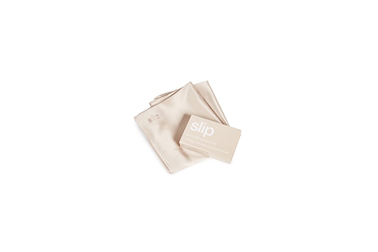 Christmas 2020 Christmas Gift Exchange Presents Recommendation ACNE STUDIOS Scarf Slip Pillowcase BURBERRY Cardholder