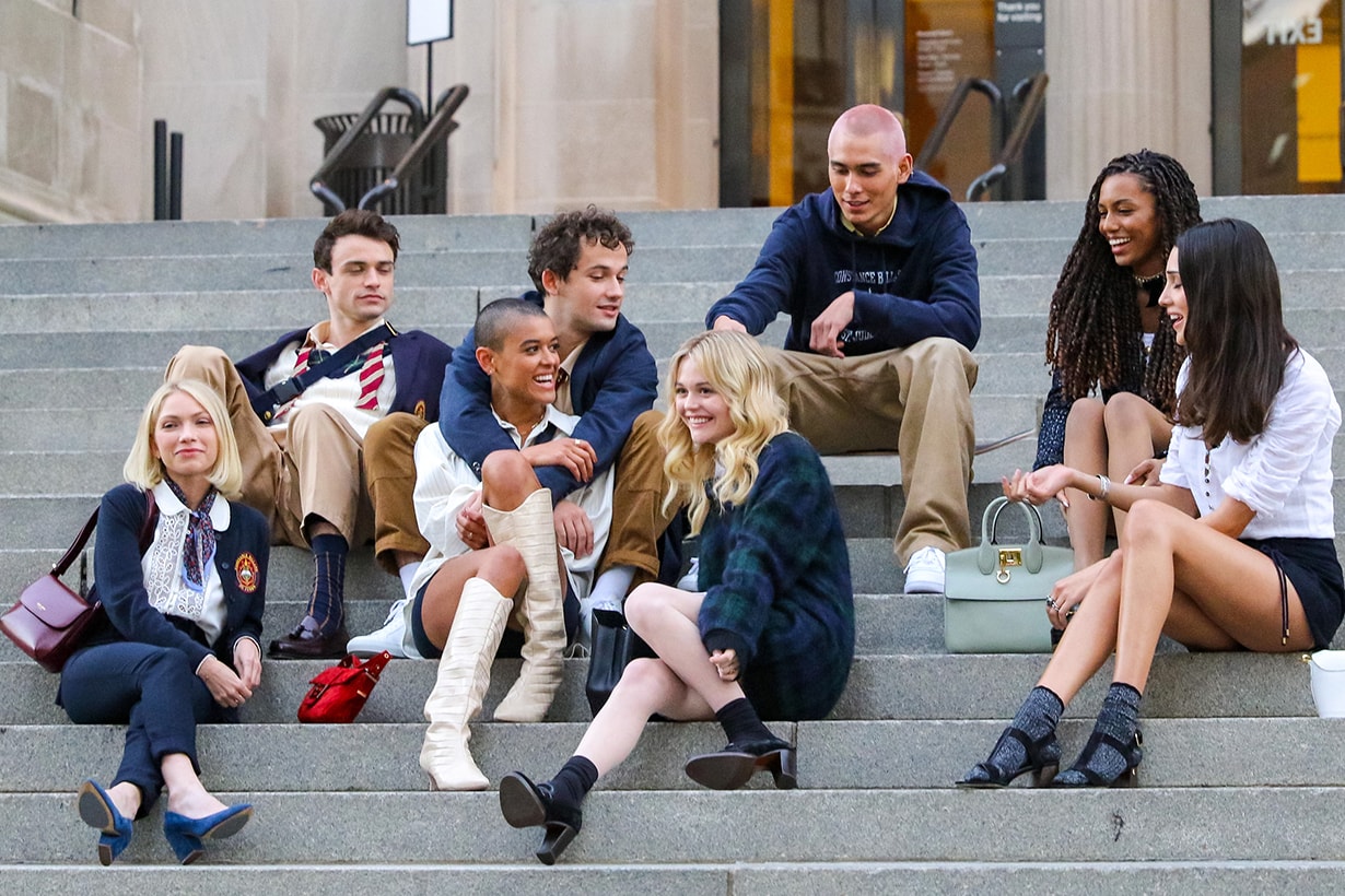 gossip girl reboot stills all cast met museum