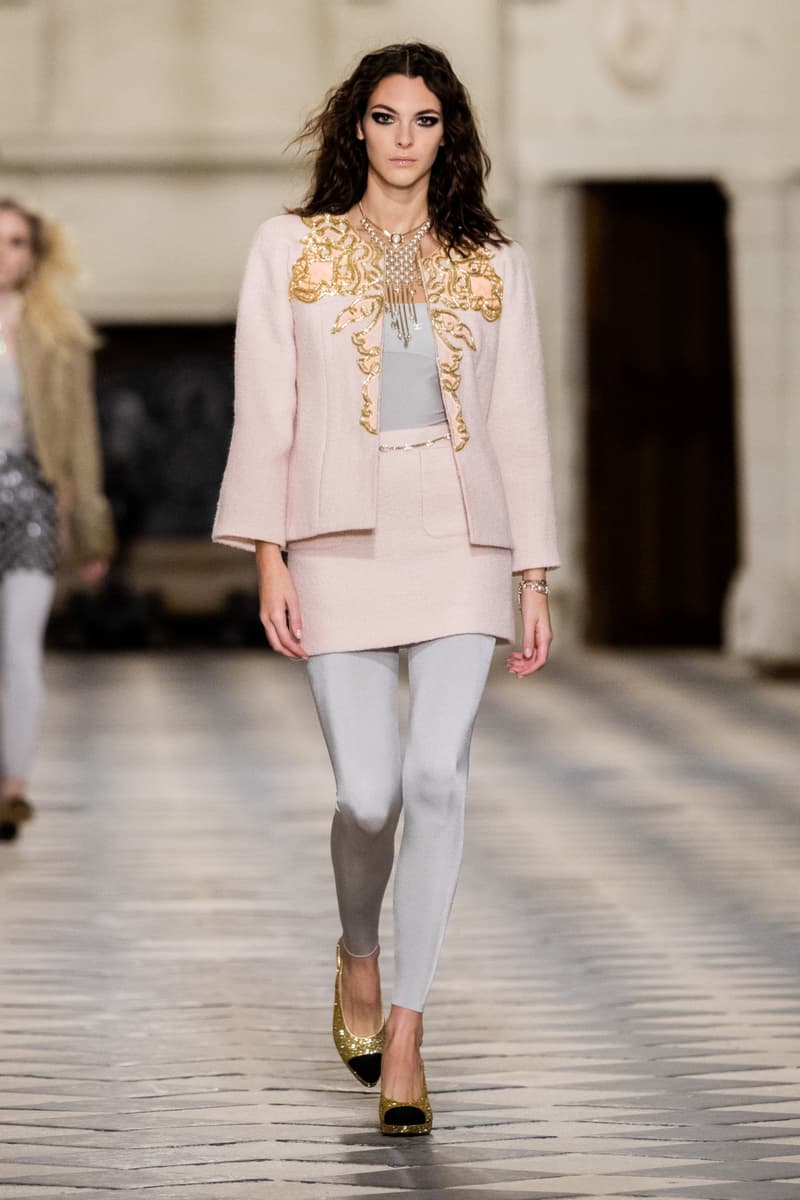 chanel pre fall 2021 Virginie Viard Métiers d’Art Collection Château des Dames