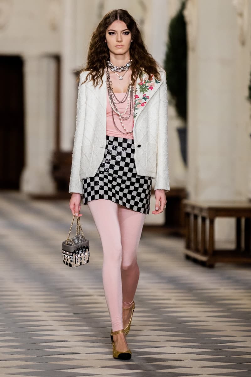 chanel pre fall 2021 Virginie Viard Métiers d’Art Collection Château des Dames