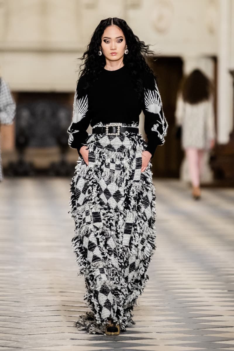 chanel pre fall 2021 Virginie Viard Métiers d’Art Collection Château des Dames