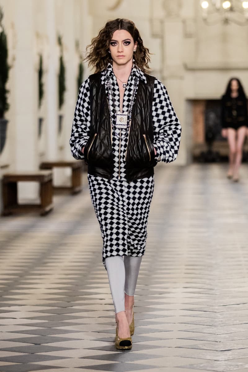 chanel pre fall 2021 Virginie Viard Métiers d’Art Collection Château des Dames