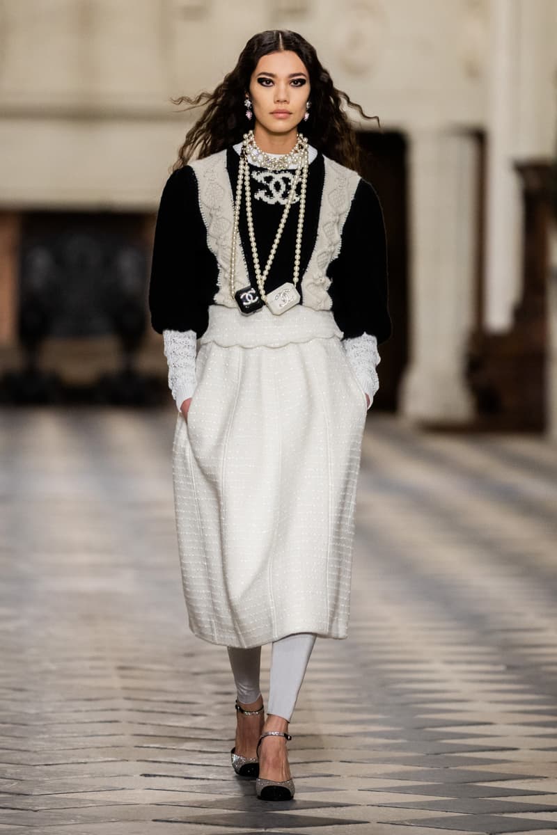 chanel pre fall 2021 Virginie Viard Métiers d’Art Collection Château des Dames