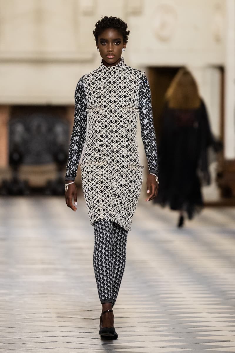 chanel pre fall 2021 Virginie Viard Métiers d’Art Collection Château des Dames